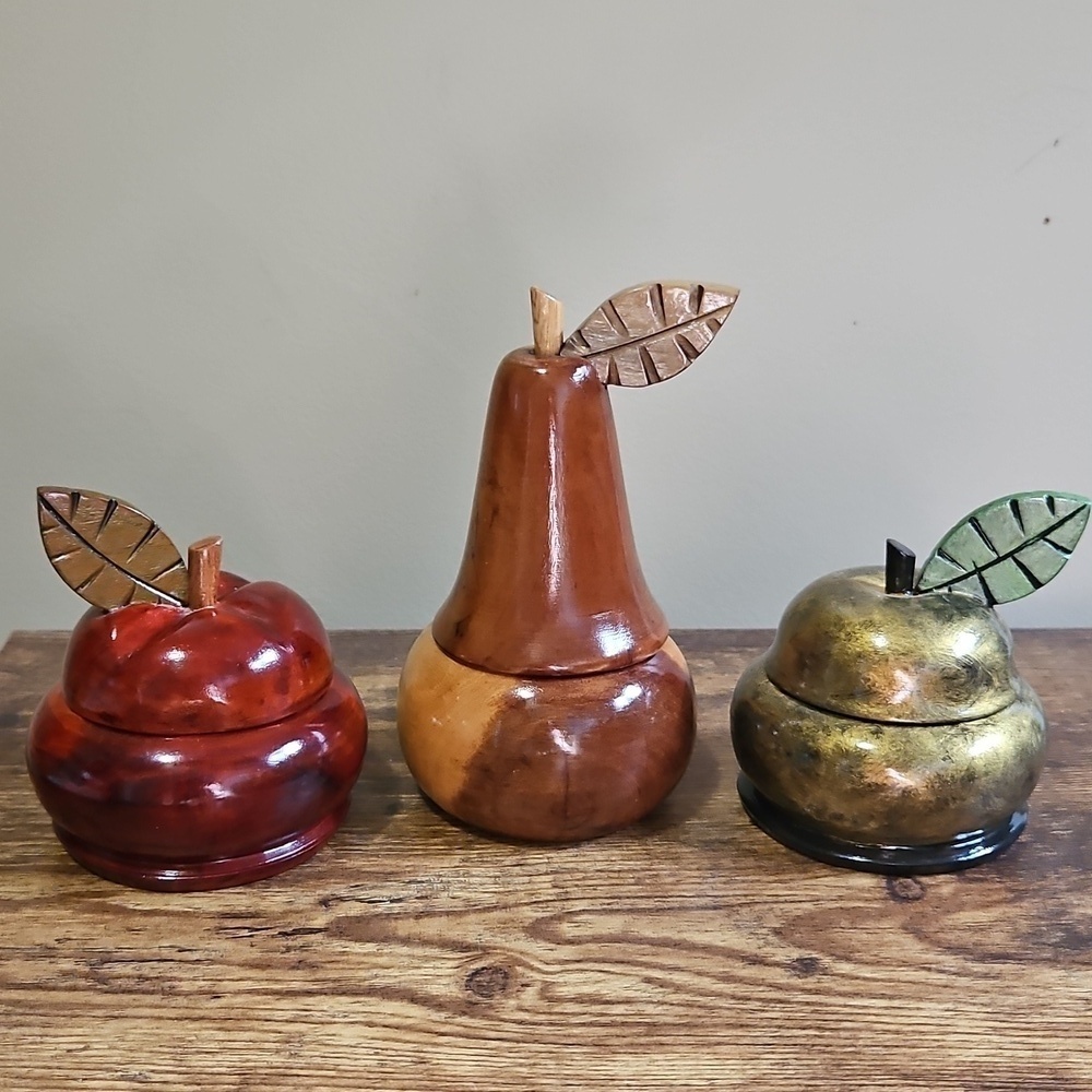 Rustic Wooden Carved Fruit Bowls Set with Lids